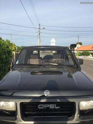 Opel Monterey jip Dezembro/94 - à venda - Pick-up/