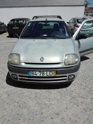 Renault Clio 1.2 GPL Maio/98 - à venda - Ligeiros