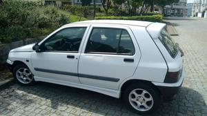 Renault Clio 1.2 energy 5 portas Junho/94 - à venda -