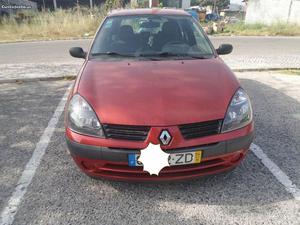 Renault Clio 2 Novembro/04 - à venda - Ligeiros