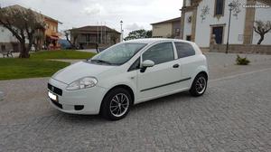 Fiat Grande Punto 1.3 Multijet Abril/10 - à venda -