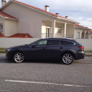 Mazda 6 Exc Navi 2.2 D sw Junho/13 - à venda - Ligeiros