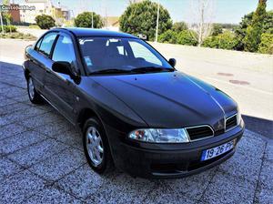 Mitsubishi Carisma 1.9 TD Comfort Maio/00 - à venda -