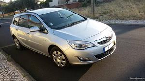 Opel Astra Sports Tourer 1.3 Novembro/11 - à venda -