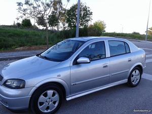 Opel Astra v Selection AC Março/03 - à venda -
