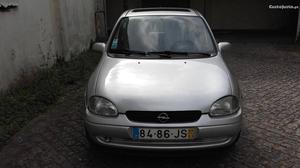 Opel Corsa Swing 5 portas Março/98 - à venda - Ligeiros