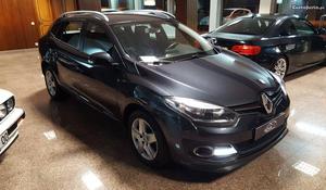 Renault Mégane Sport Tourer 110CV Abril/14 - à venda -