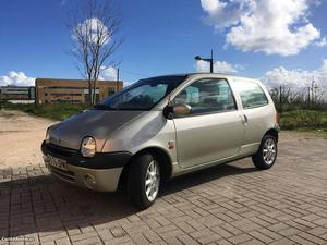 Renault Twingo V Initiale Outubro/01 - à venda -