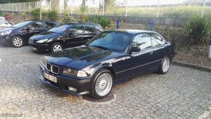 BMW 318 Is Coupé Maio/93 - à venda - Descapotável /