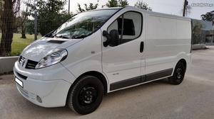 Renault Trafic L1H1 Agosto/10 - à venda - Comerciais / Van,