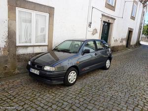 Seat Ibiza 1.3 Novembro/93 - à venda - Ligeiros