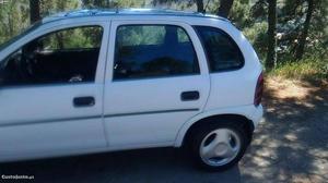 Opel Corsa 1.5 TD Fevereiro/97 - à venda - Ligeiros