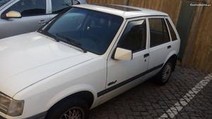 Opel Corsa passageiros Julho/80 - à venda - Ligeiros