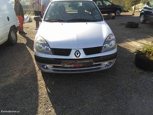 Renault Clio 60euros mes Novembro/05 - à venda - Comerciais