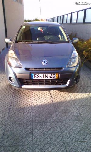 Renault Clio  Julho/10 - à venda - Ligeiros