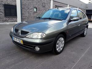 Renault Mégane 1.9 DTI, 5 Lugares