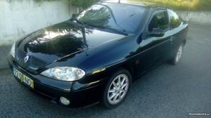 Renault Mégane v sport 90cv Junho/99 - à venda -