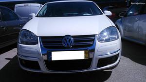 VW Jetta 1.6 tdi Abril/10 - à venda - Ligeiros Passageiros,