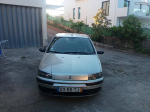 Fiat Punto 1.2 como novo Fevereiro/02 - à venda - Ligeiros