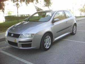 Fiat Stilo  V Setembro/03 - à venda - Ligeiros