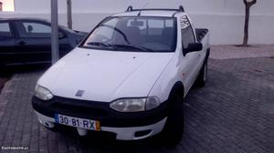 Fiat Strada 1.9 d Junho/01 - à venda - Comerciais / Van,