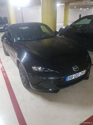 Mazda MX-5 Evolv HS Navi Agosto/15 - à venda -