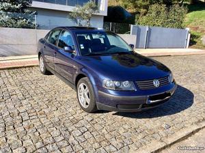 VW Passat 1.9 Tdi 115cv Abril/99 - à venda - Ligeiros