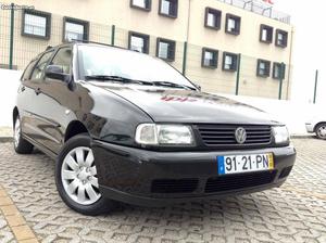 VW Polo 16v AC - km Maio/00 - à venda - Ligeiros