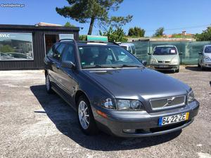 Volvo V NACIONAL Novembro/04 - à venda - Ligeiros