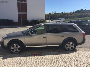 Audi A6 Allroad 2.5 TDI Julho/00 - à venda - Ligeiros