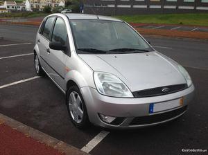 Ford Fiesta 1.25cc 1 dono Janeiro/03 - à venda - Ligeiros