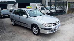 Nissan Almera 1.5i  Julho/00 - à venda - Ligeiros