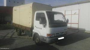 Nissan Cabstar E. 90 Junho/01 - à venda - Comerciais / Van,