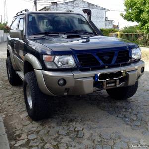 Nissan Patrol y61 Junho/99 - à venda - Pick-up/