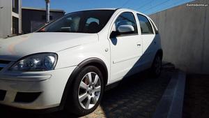 Opel Corsa Bom estado Geral Agosto/06 - à venda - Ligeiros