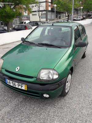 Renault Clio Pronto circular Agosto/00 - à venda - Ligeiros