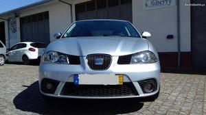 Seat Ibiza 1.4 tdi Setembro/06 - à venda - Ligeiros