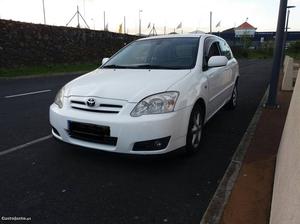 Toyota Corolla 2.0 D4D 116cv Abril/05 - à venda -