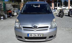 Toyota Corolla comby Agosto/04 - à venda - Ligeiros