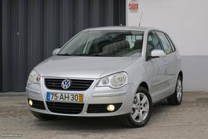 VW Polo 1.2 Highline Julho/05 - à venda - Ligeiros