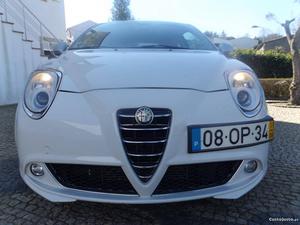 Alfa Romeo Mito CV Distinctive Agosto/11 - à venda -