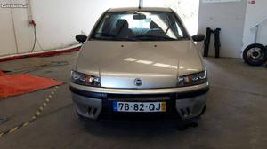 Fiat Punto 1.9 JTD Outubro/00 - à venda - Ligeiros