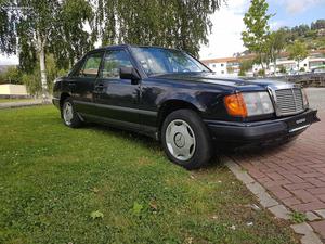 Mercedes-Benz E  Outubro/88 - à venda - Ligeiros