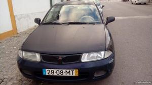 Mitsubishi Carisma 1.6 gasolina Fevereiro/99 - à venda -