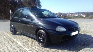 Opel Corsa 1.5 Sport Maio/95 - à venda - Ligeiros