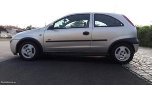 Opel Corsa 1.7 D SPORT Julho/01 - à venda - Ligeiros