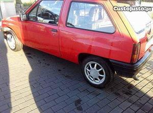 Opel Corsa corsa a 1.7 D Setembro/90 - à venda - Comerciais