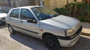 Renault Clio 1.2 Julho/96 - à venda - Ligeiros Passageiros,