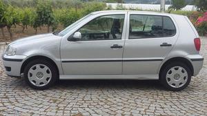 VW Polo 1.0 5 portas Outubro/01 - à venda - Ligeiros