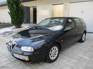 Alfa Romeo JTD A/C est.pele Janeiro/01 - à venda -